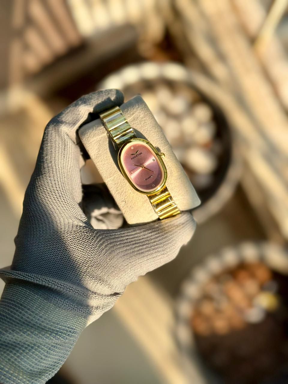 EAGLE TIME OVAL QUARTZ WATCH