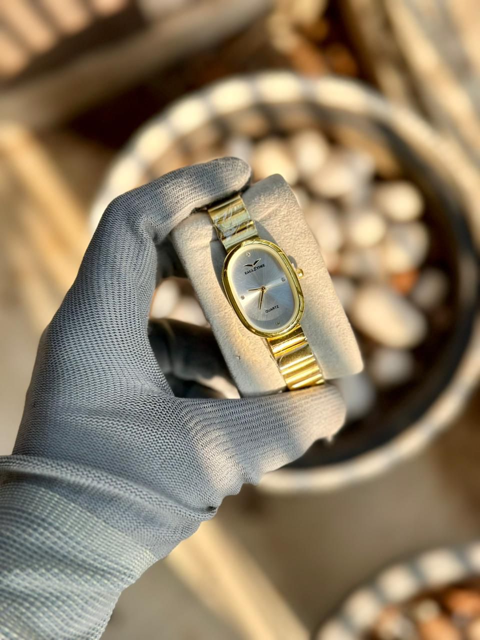 EAGLE TIME OVAL QUARTZ WATCH