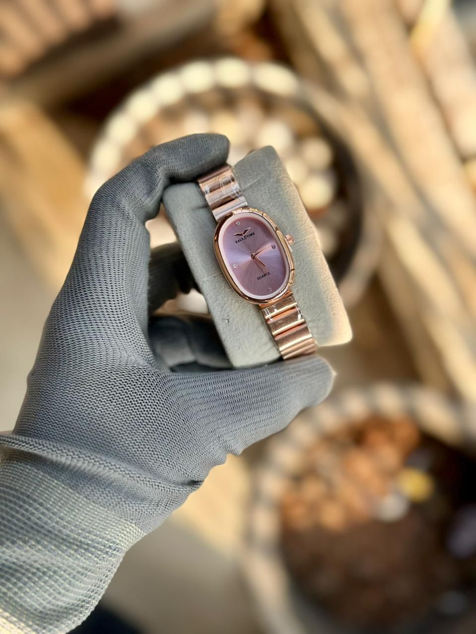 EAGLE TIME OVAL QUARTZ WATCH