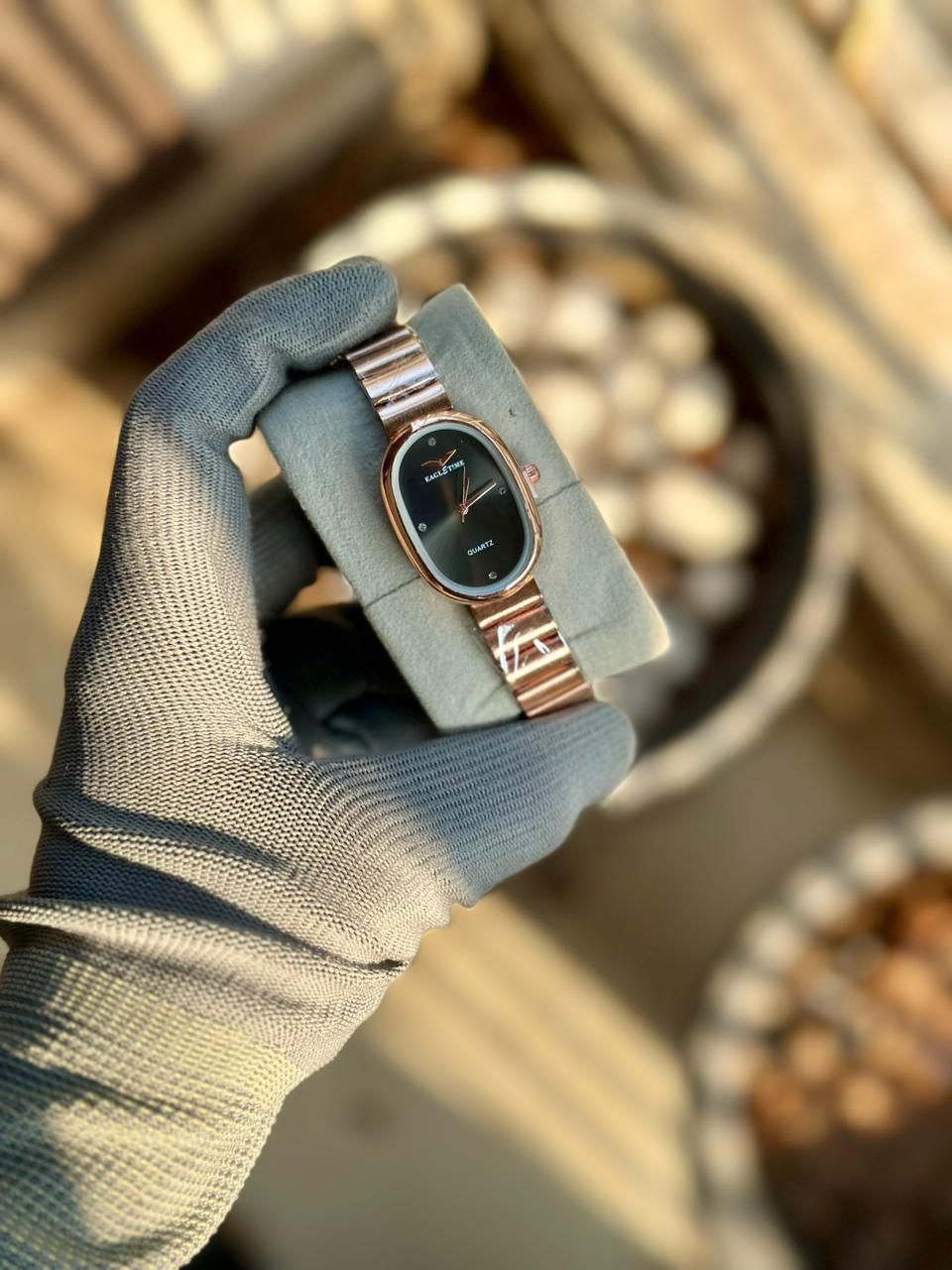 EAGLE TIME OVAL QUARTZ WATCH