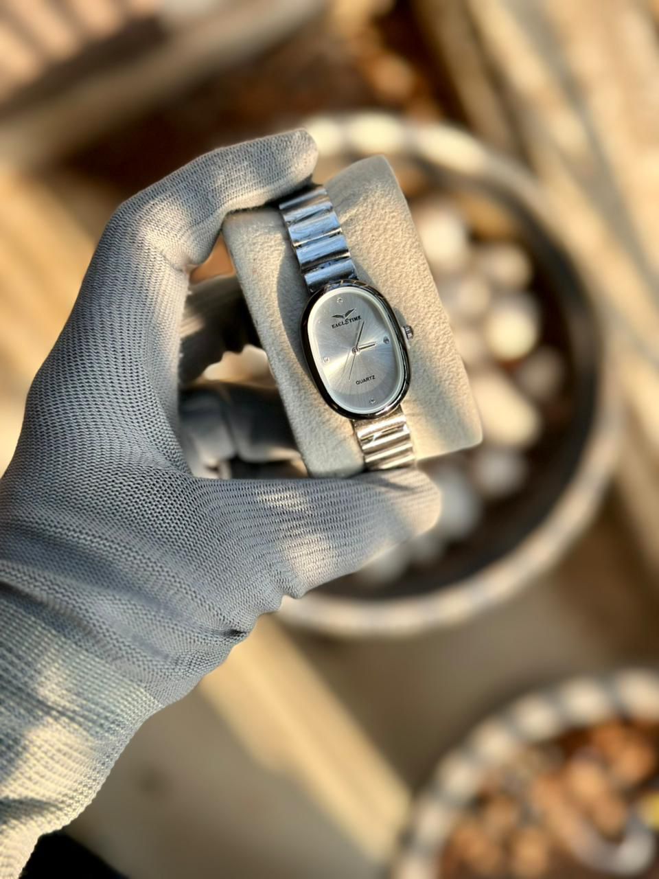 EAGLE TIME OVAL QUARTZ WATCH