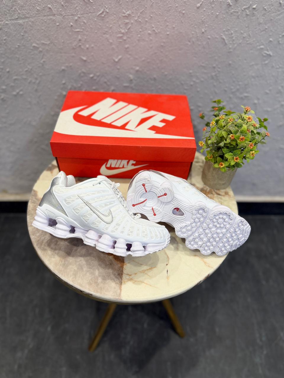 NIKE SHOX TL TRIPPLE WHITE