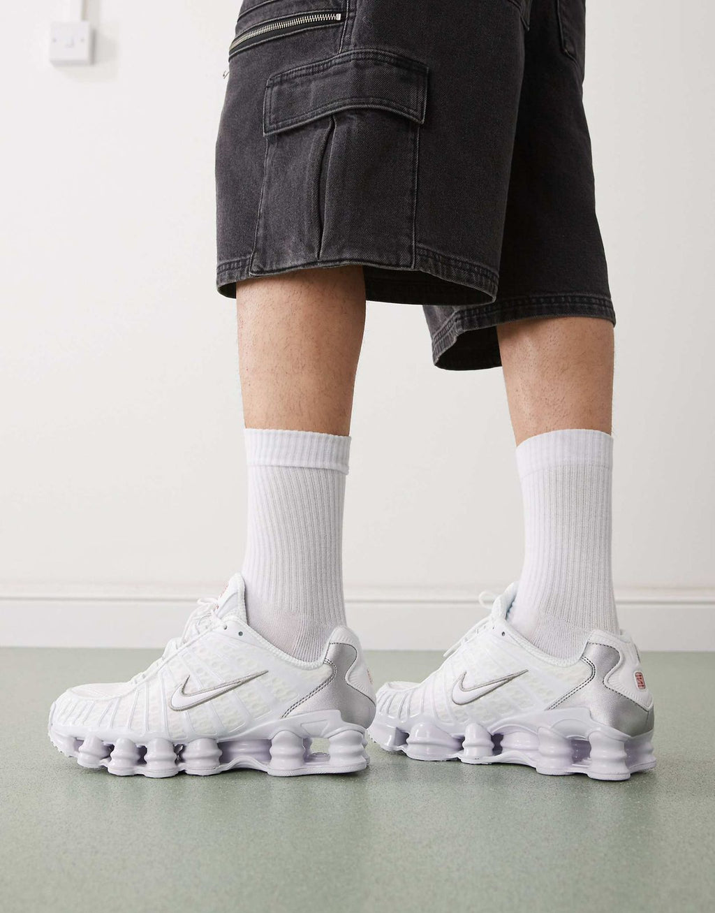 NIKE SHOX TL TRIPPLE WHITE