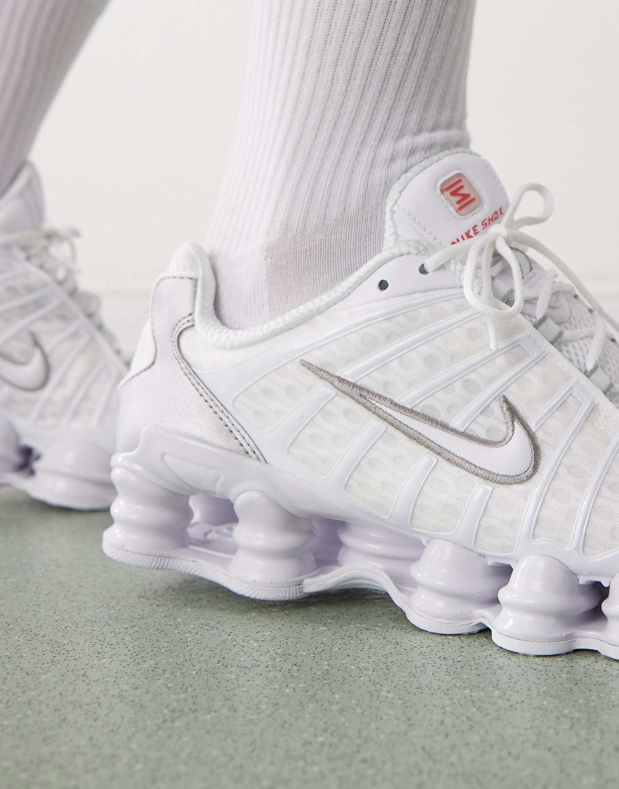 NIKE SHOX TL TRIPPLE WHITE
