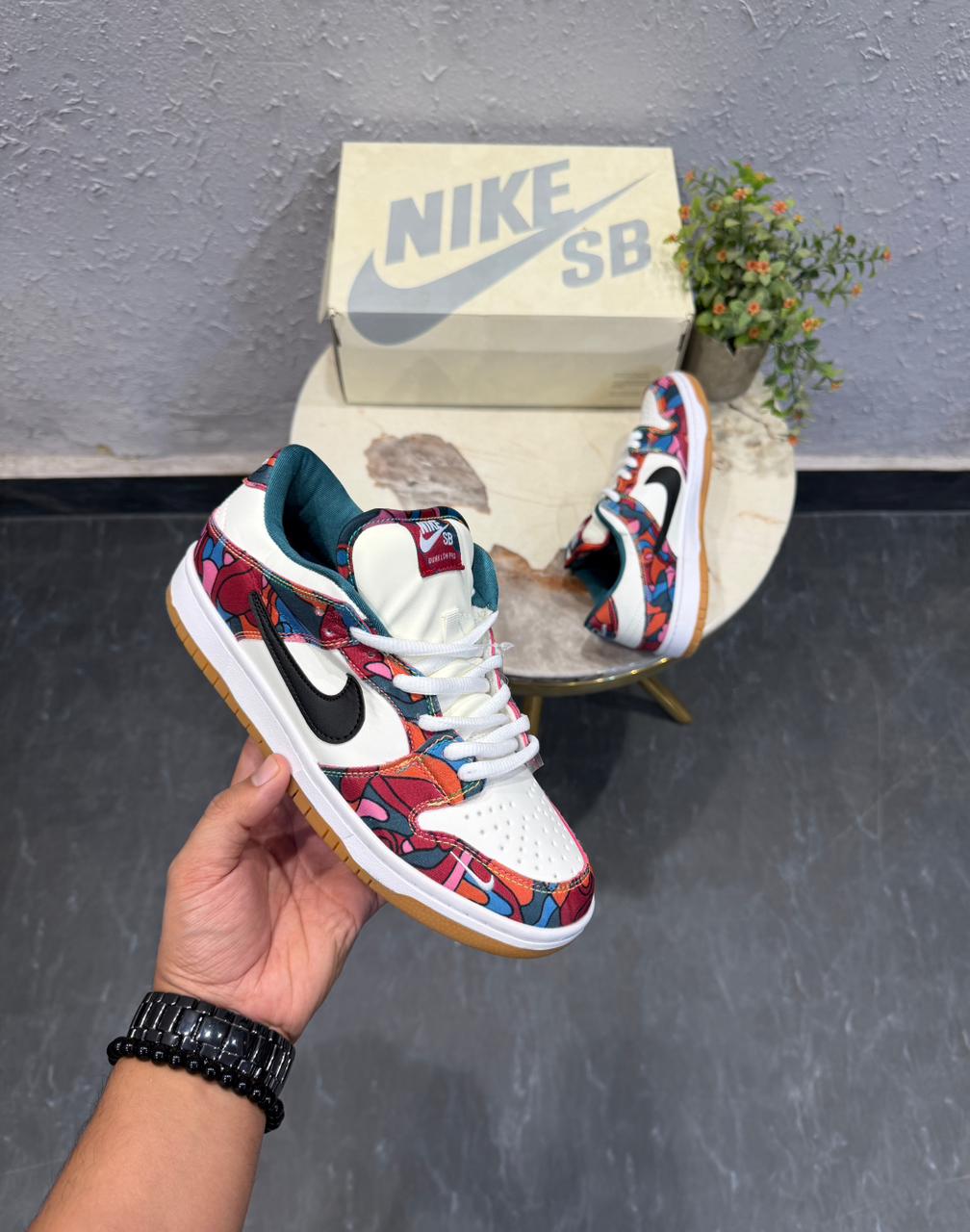 NIKE SB DUNK  PARRA ABSTRACT