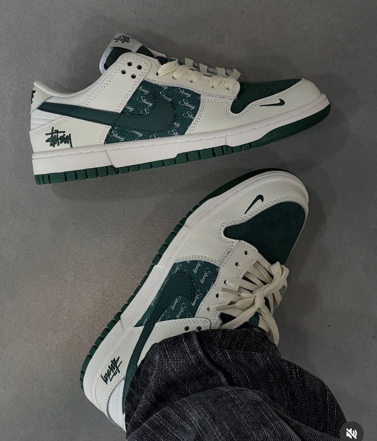 NIKE SB DUNK STUSSY WHITE DARK GREEN