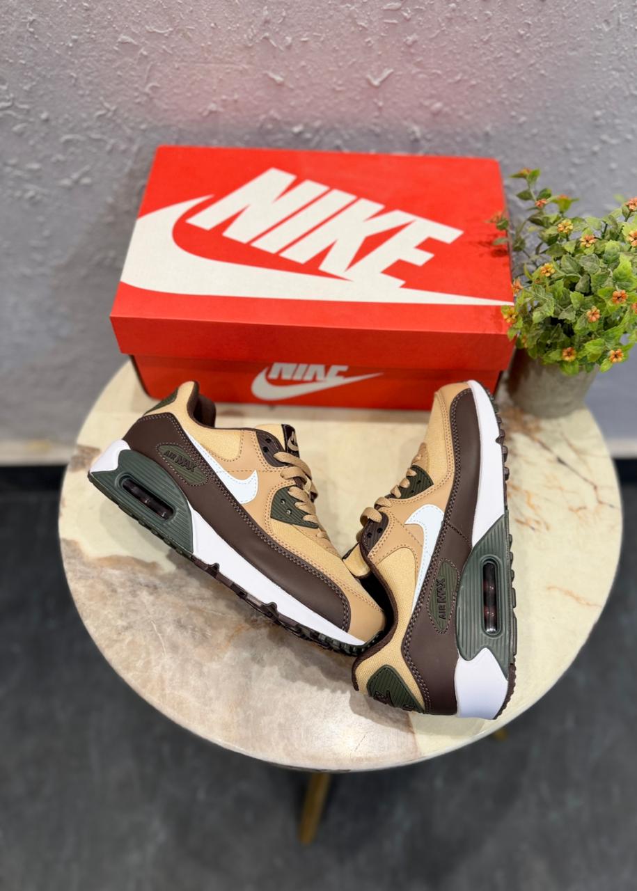 NIKE AIRMAX