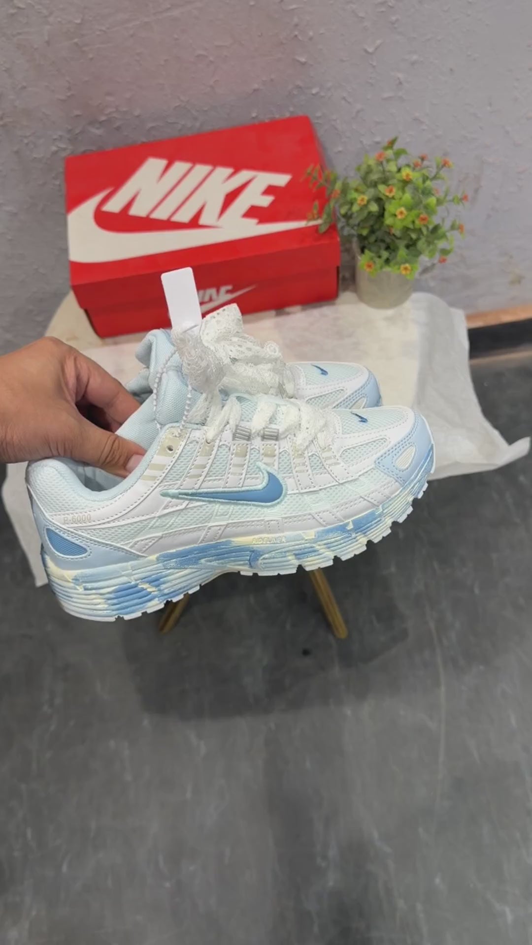 NIKE P-6000