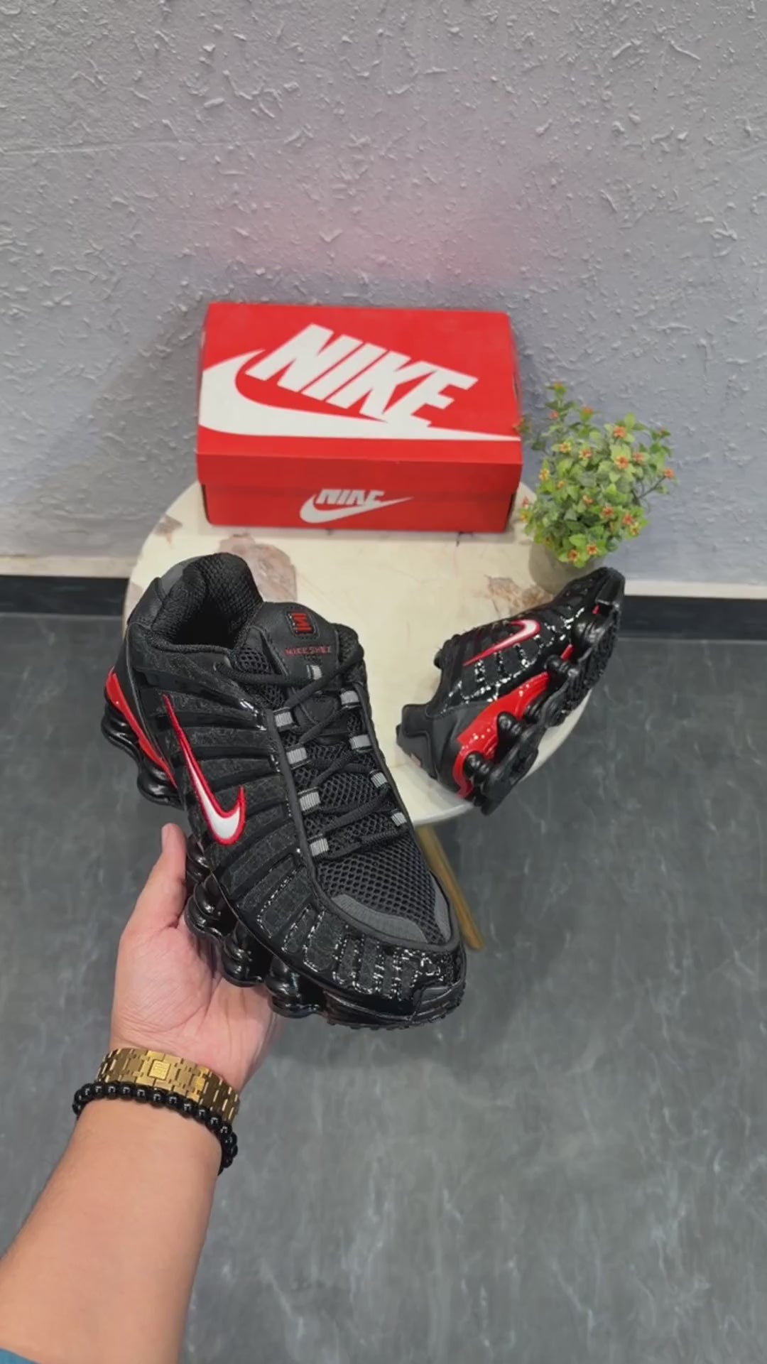 NIKE SHOX TL BLACK RED